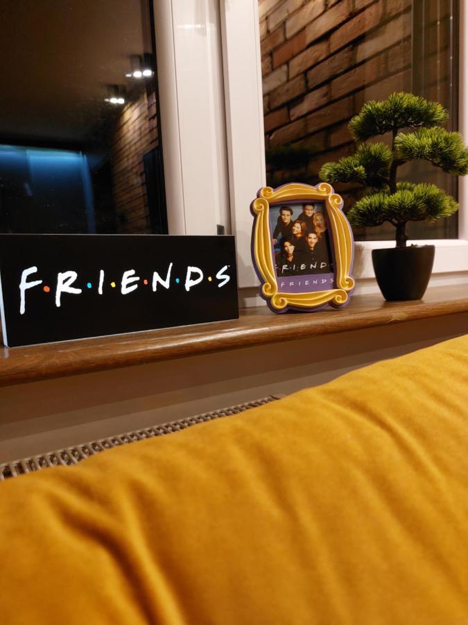 Apartment Friends House